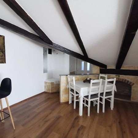 Loft Apartment Pula Luaran gambar