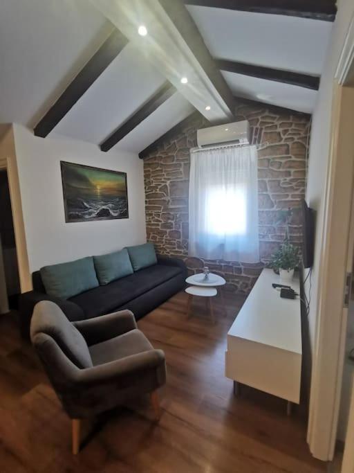 Loft Apartment Pula Luaran gambar